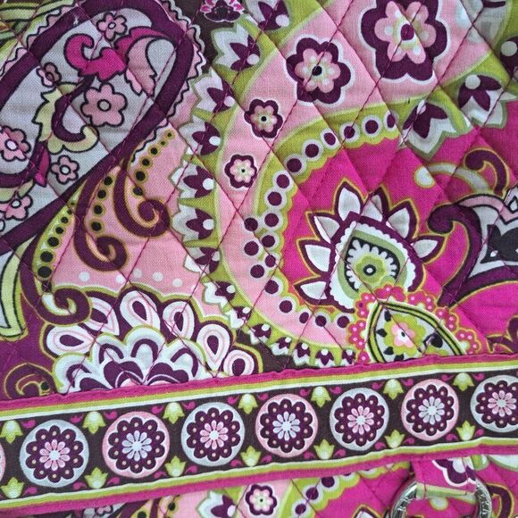 Vera Bradley Very Berry Paisley Women's Shoulder Bag Purse Quilted Pink - Picture 8 of 8